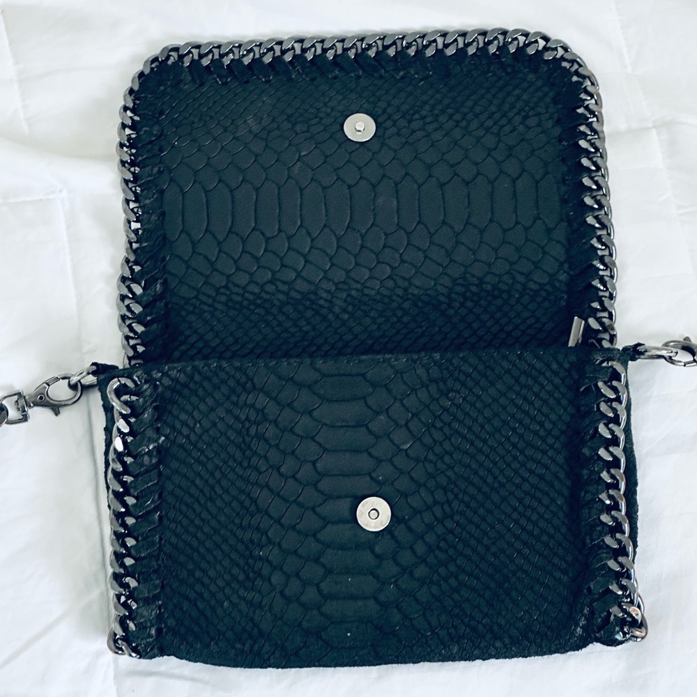 Black Chain Crossbody/Clutch Bag - Picture 4 of 15